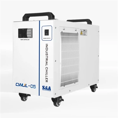 Laserski hladilnik za 3W–5W polprevodni-UV-laserje